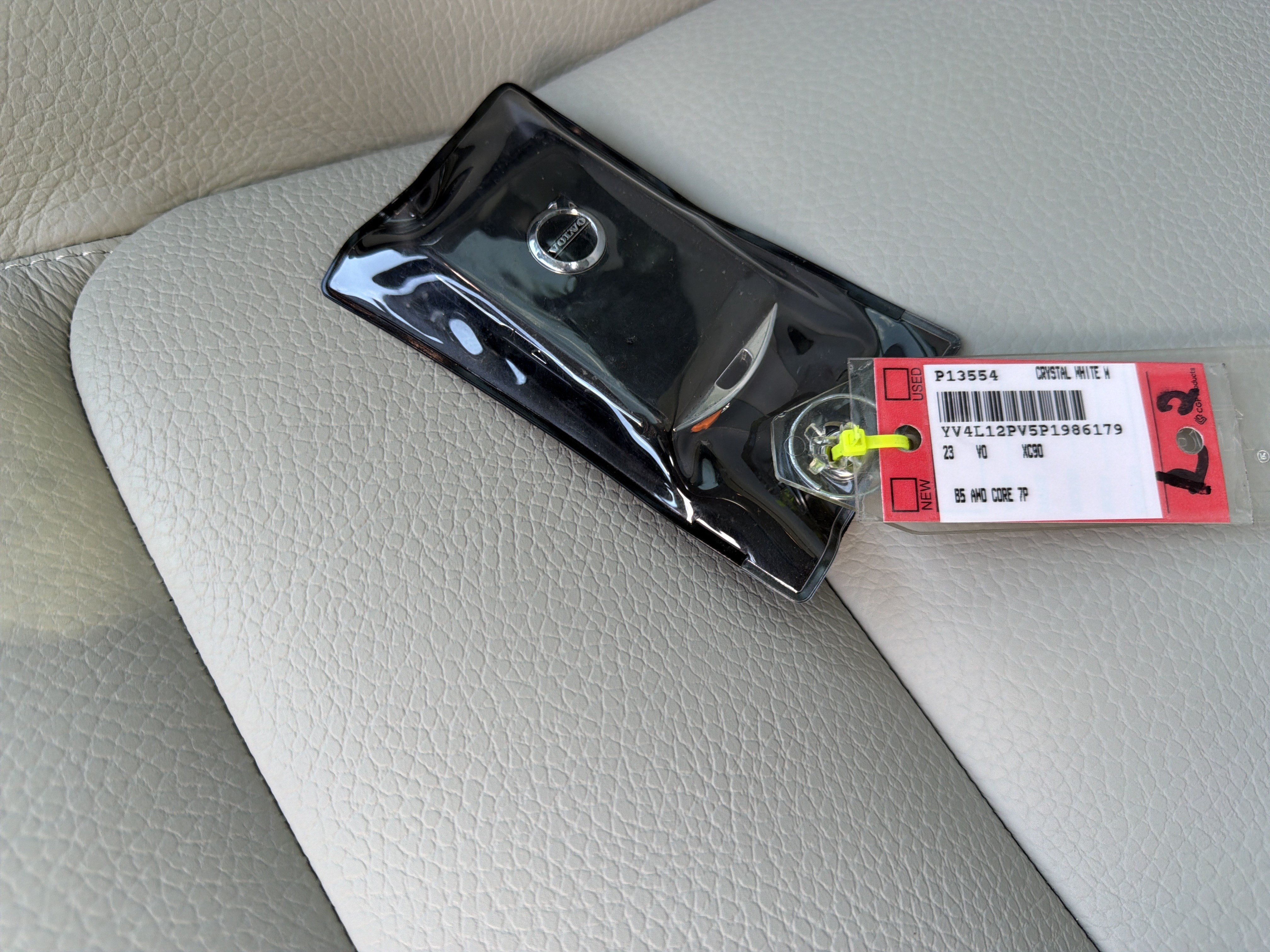 Certified 2023 Volvo XC90 B5 Core w/ Protection Package Premier AWD/4WD image 38