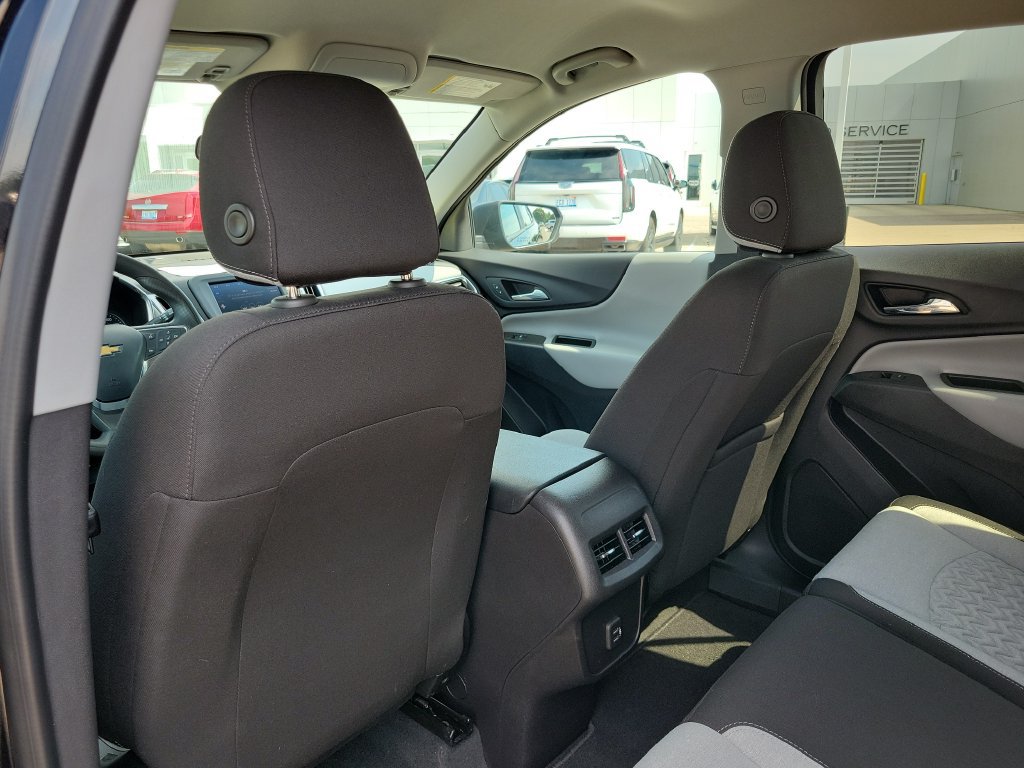 Used 2024 Chevrolet Equinox LS w/ LS Convenience Package AWD/4WD image 29