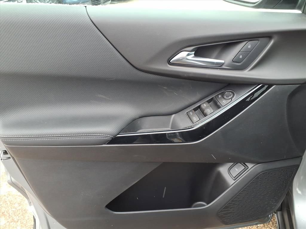 New 2026 Chevrolet Equinox LT w/ Convenience Package II image 12