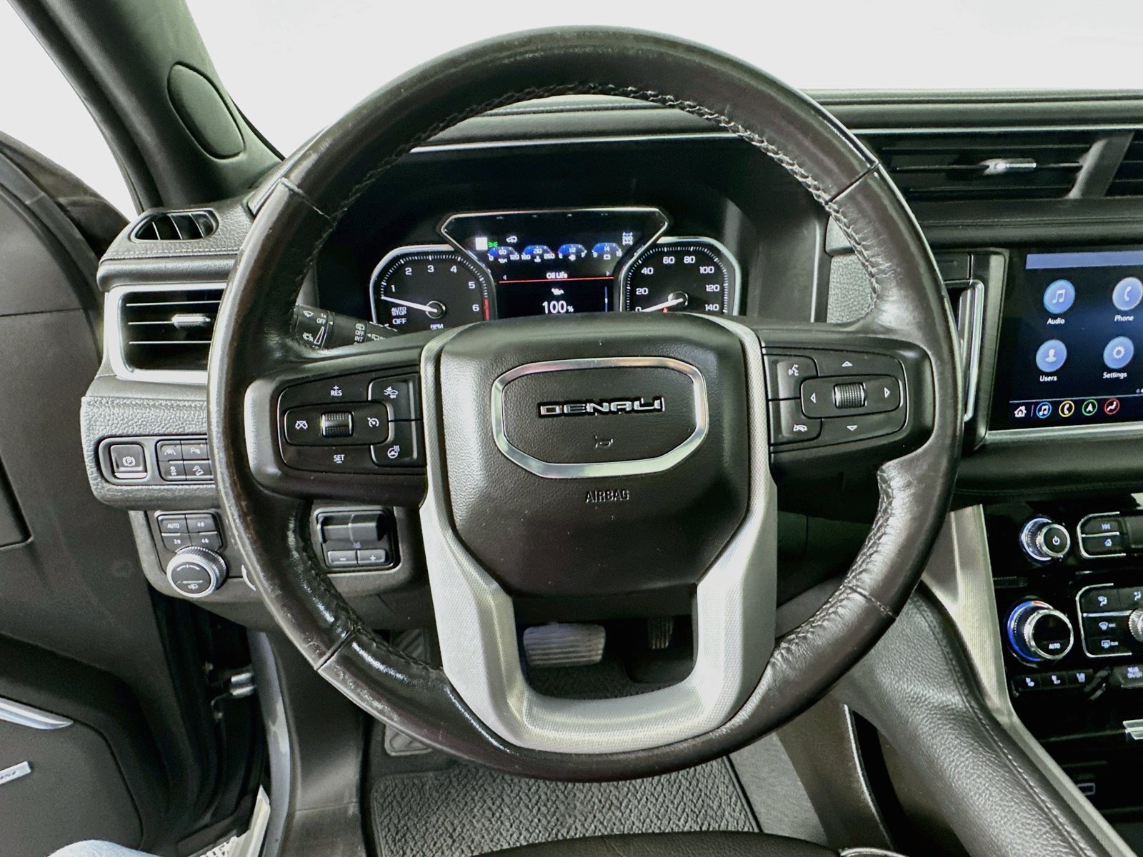 Used 2021 GMC Yukon XL Denali w/ Denali Ultimate Package AWD/4WD image 11