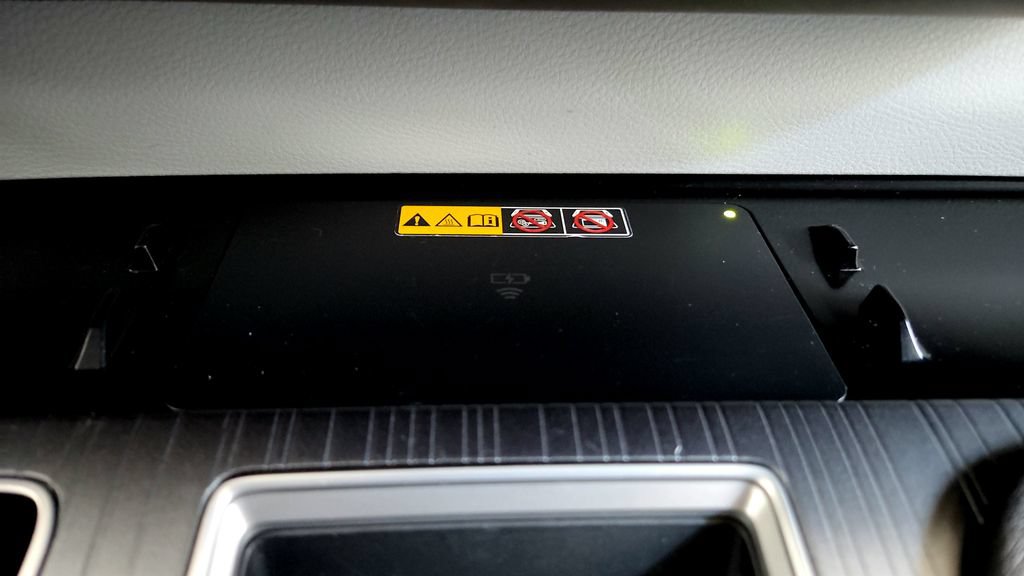 Certified 2025 Toyota Sienna LE AWD/4WD image 37
