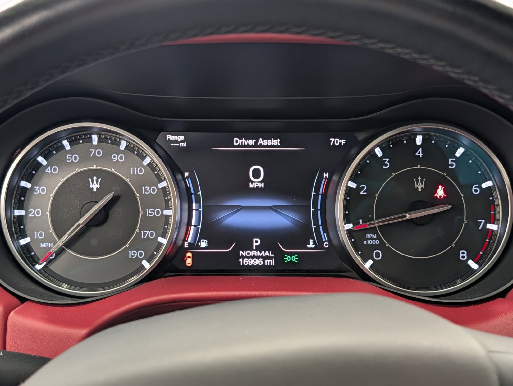 Used 2023 Maserati Ghibli Modena Q4 AWD/4WD image 15