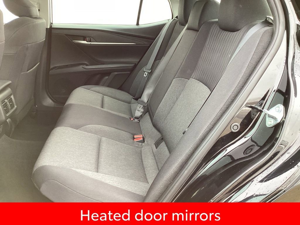 Used 2025 Toyota Camry LE image 12