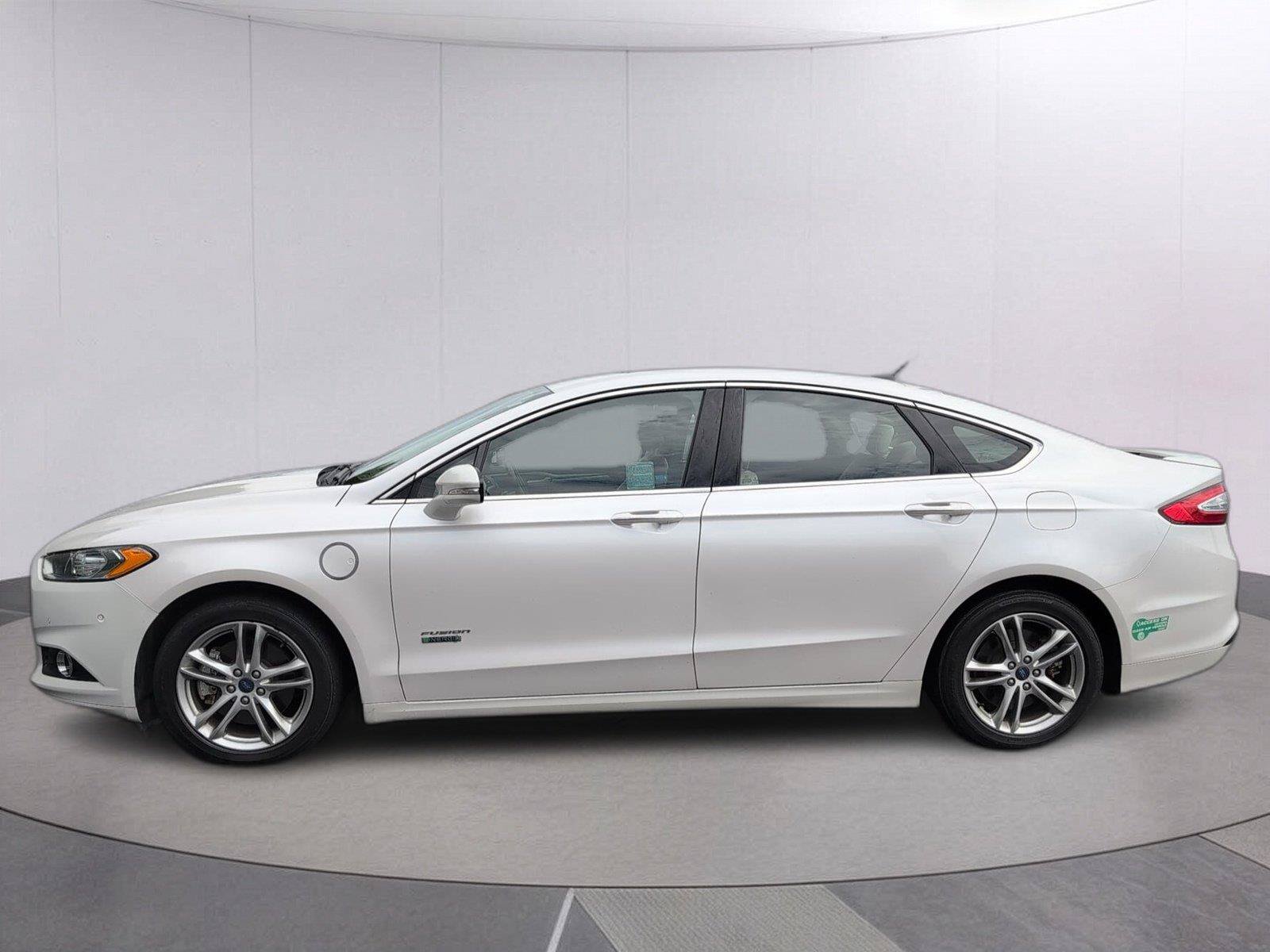 Used 2016 Ford Fusion Energi Titanium w/ Driver Assist Package FWD image 2