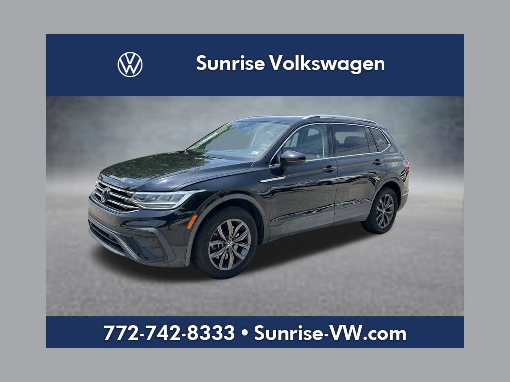 Used 2022 Volkswagen Tiguan SE FWD image 1