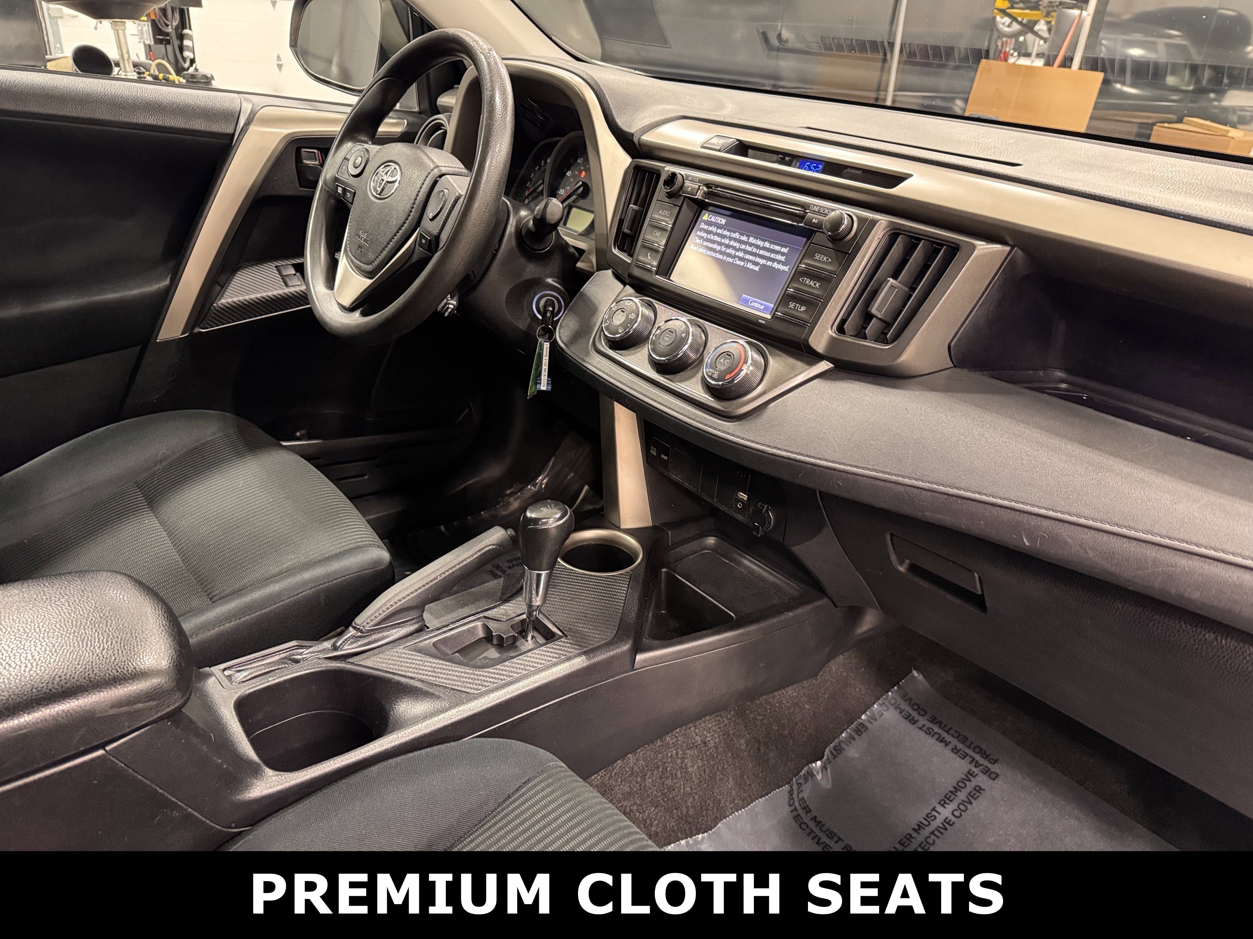 Used 2015 Toyota RAV4 LE image 4