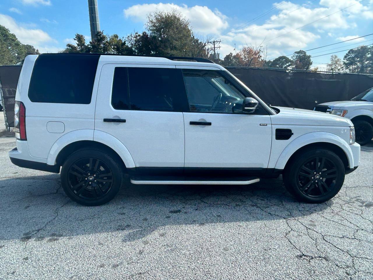 Used 2016 Land Rover LR4 HSE Silver Edition AWD/4WD image 7