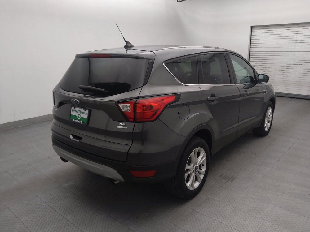 Used 2019 Ford Escape SE FWD image 9