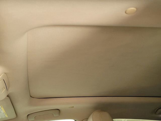 Used 2017 Cadillac XT5 Luxury w/ Driver Awareness Package image 14