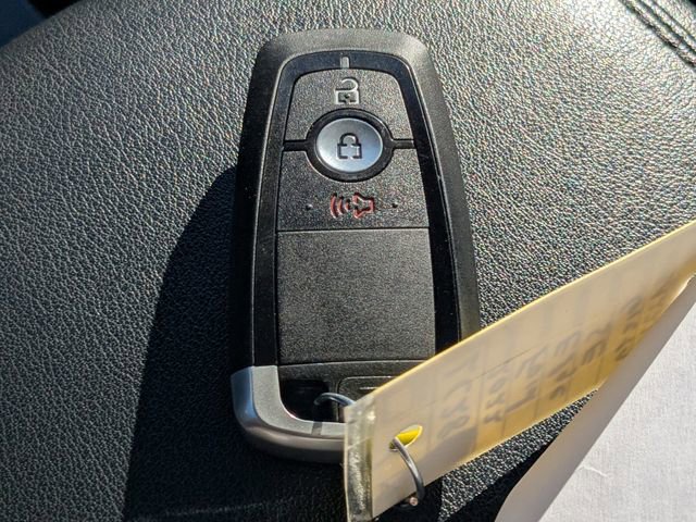 Used 2022 Ford Edge SE image 30