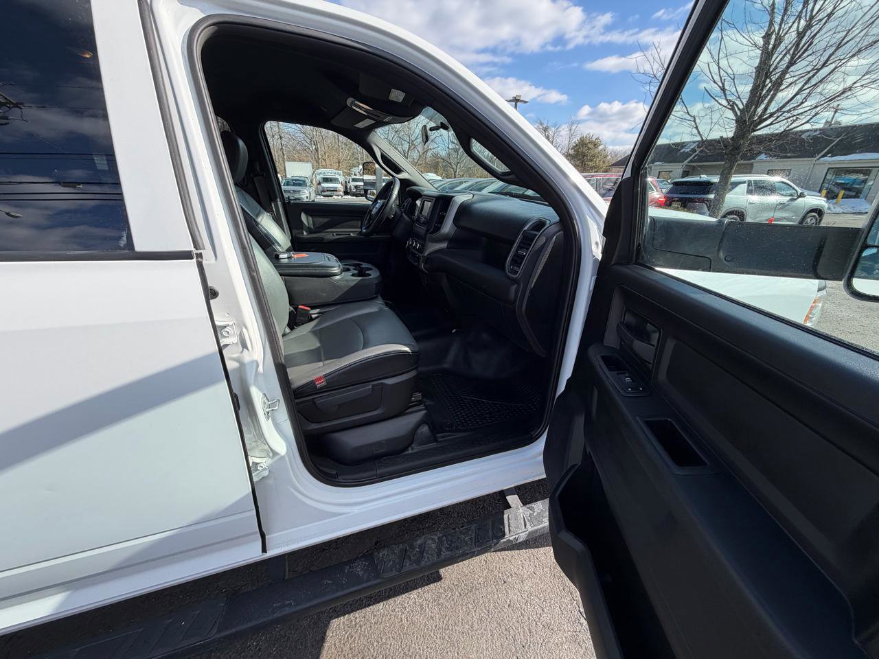 Used 2022 RAM 2500 Tradesman AWD/4WD image 39