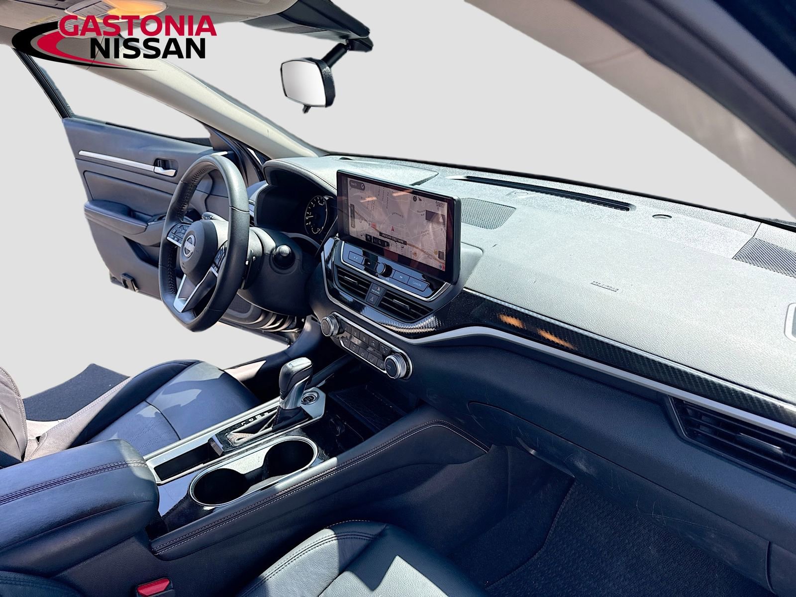 Used 2024 Nissan Altima 2.5 SR w/ SR Premium Package FWD image 33