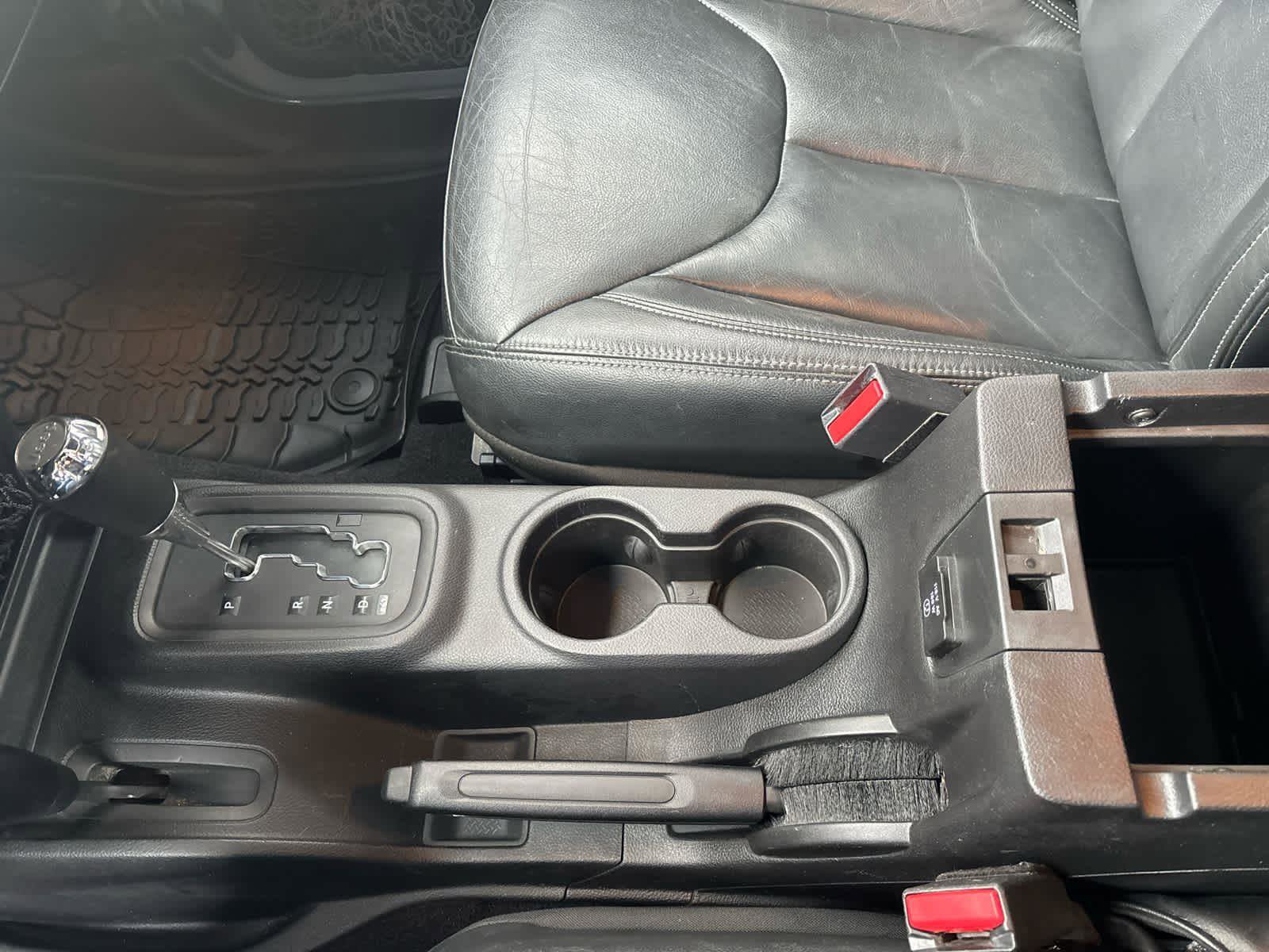 Used 2015 Jeep Wrangler Rubicon w/ Dual Top Group image 35