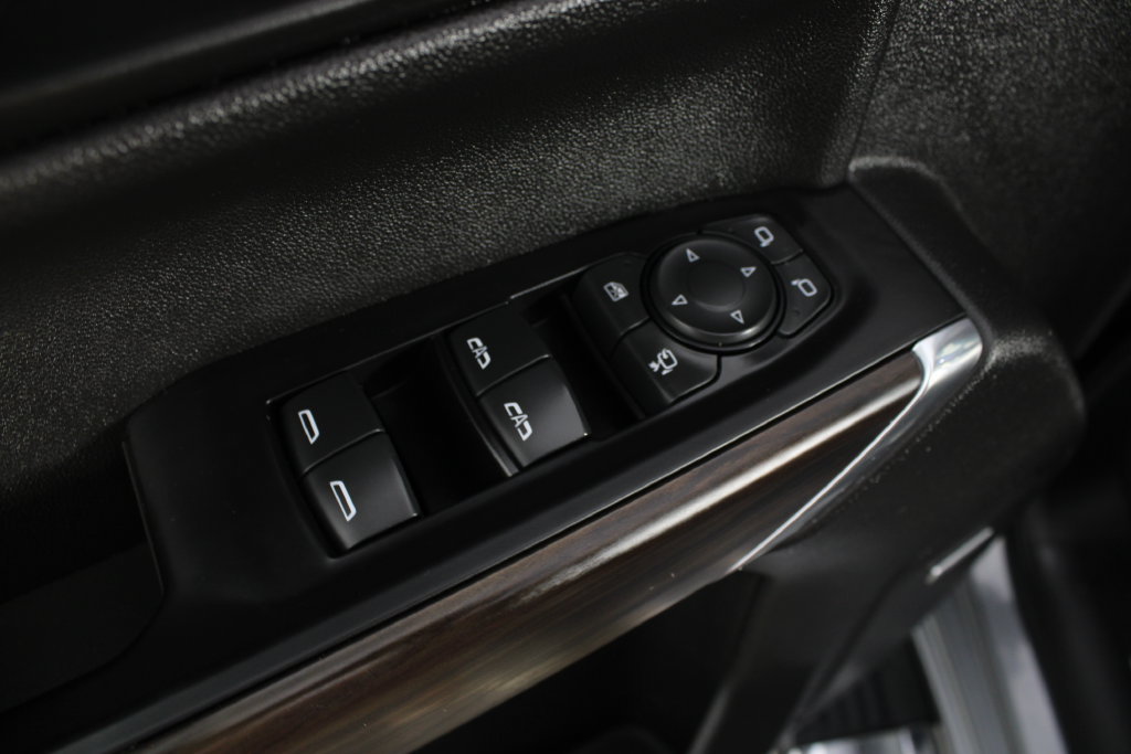 Used 2020 GMC Sierra 1500 SLT AWD/4WD image 17