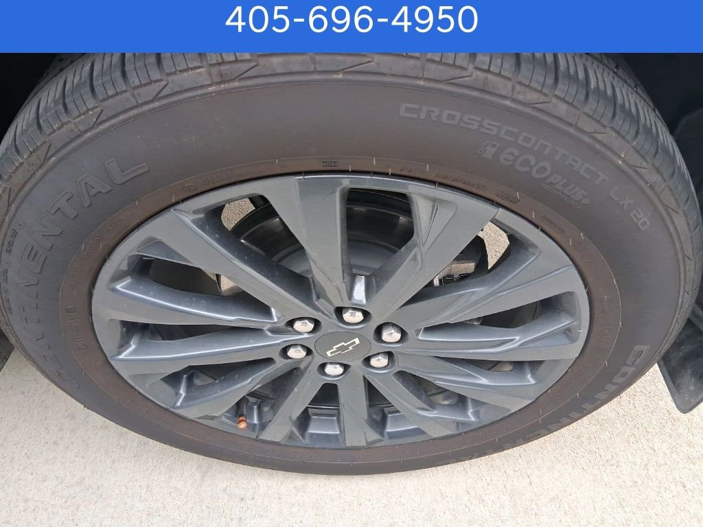 Used 2023 Chevrolet Traverse RS image 23