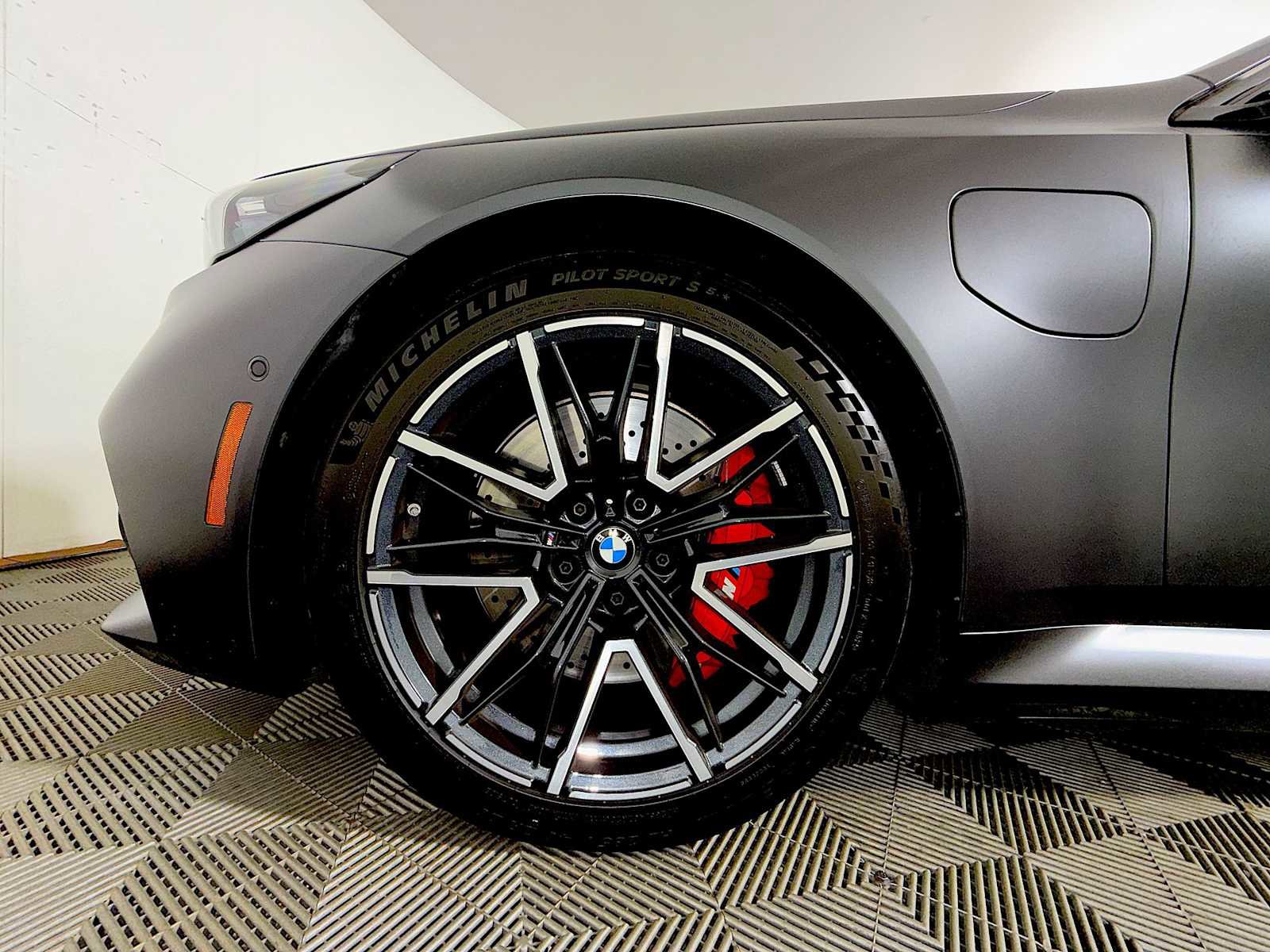 Used 2026 BMW M5 w/ Carbon Package AWD/4WD image 8