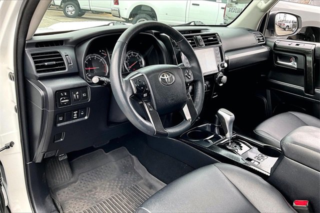 Used 2022 Toyota 4Runner TRD Off-Road Premium image 14
