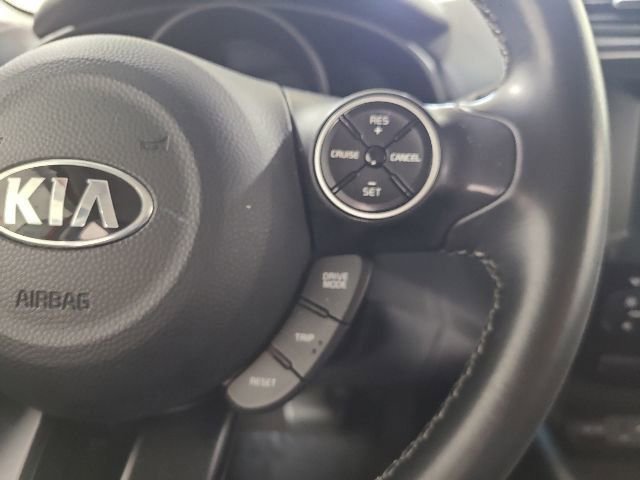 Used 2018 Kia Soul + FWD image 23