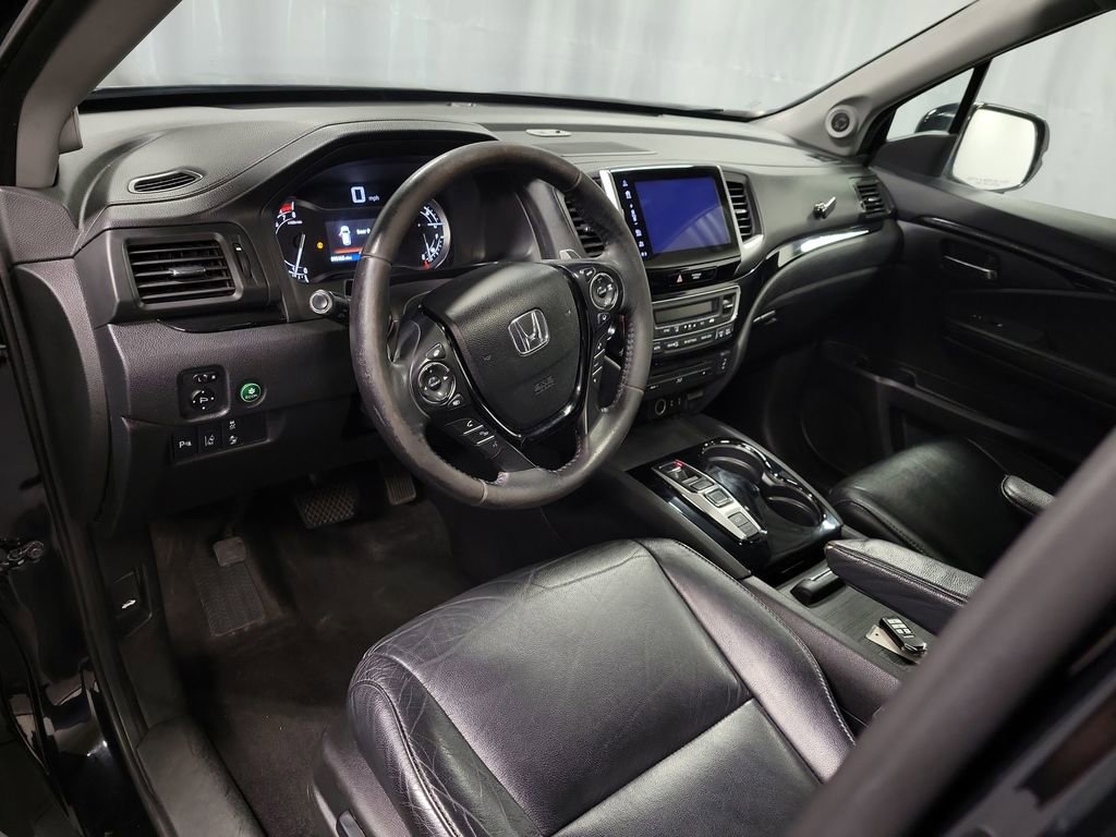Used 2017 Honda Pilot Touring image 14