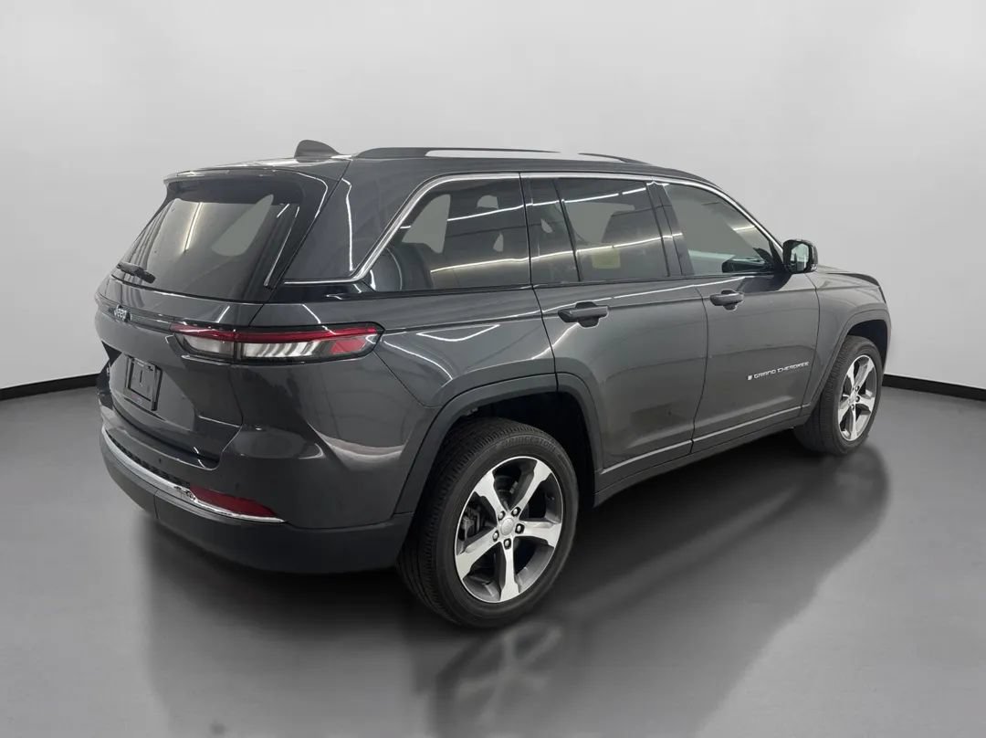 Used 2022 Jeep Grand Cherokee Limited 4xe AWD/4WD image 10