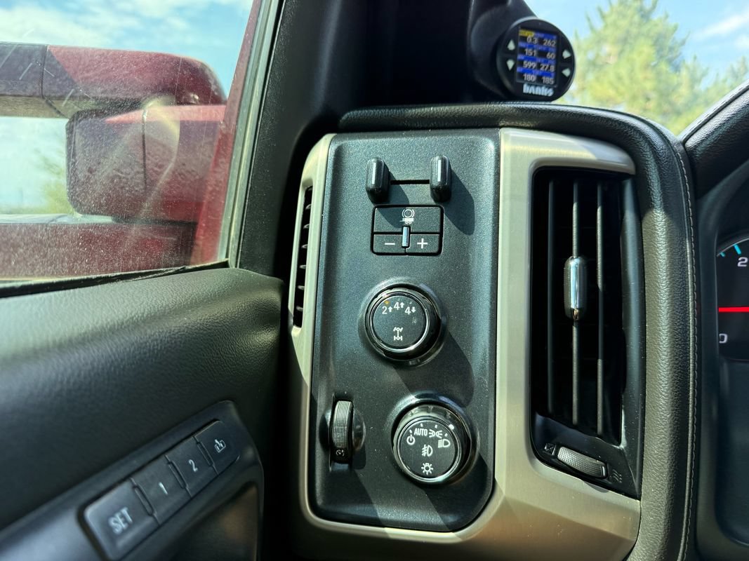 Used 2019 GMC Sierra 2500 Denali AWD/4WD image 34
