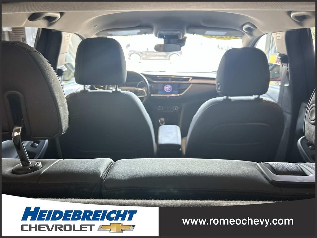 Used 2023 Buick Encore GX Select w/ Sport Touring Package FWD image 31