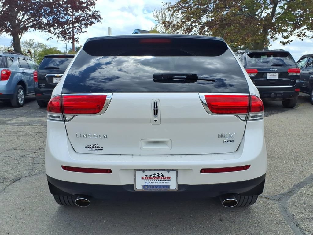 Used 2015 Lincoln MKX AWD w/ Equipment Group 102A image 5