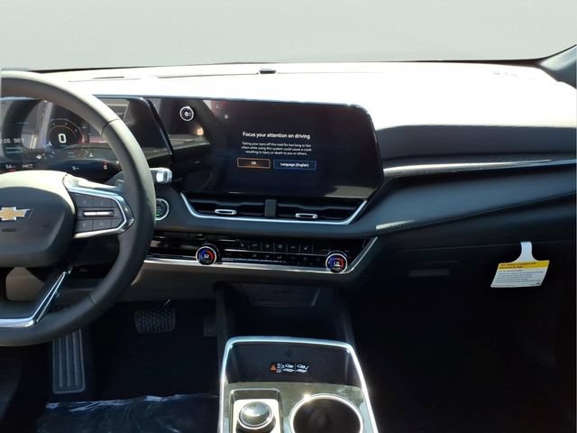 New 2026 Chevrolet Equinox LT w/ Convenience Package II AWD/4WD image 12