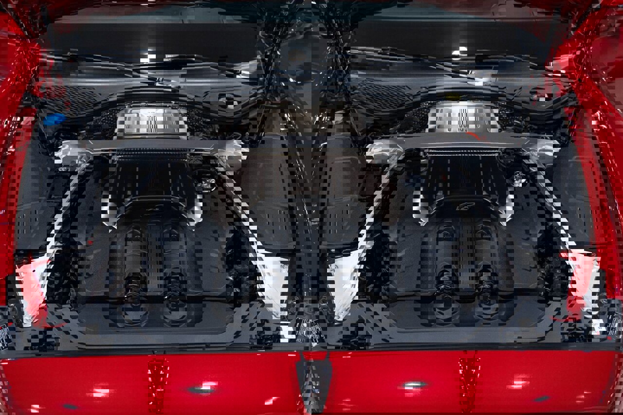 Used 2022 Bentley Flying Spur V8 image 50