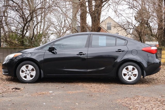 Used 2016 Kia Forte LX image 11