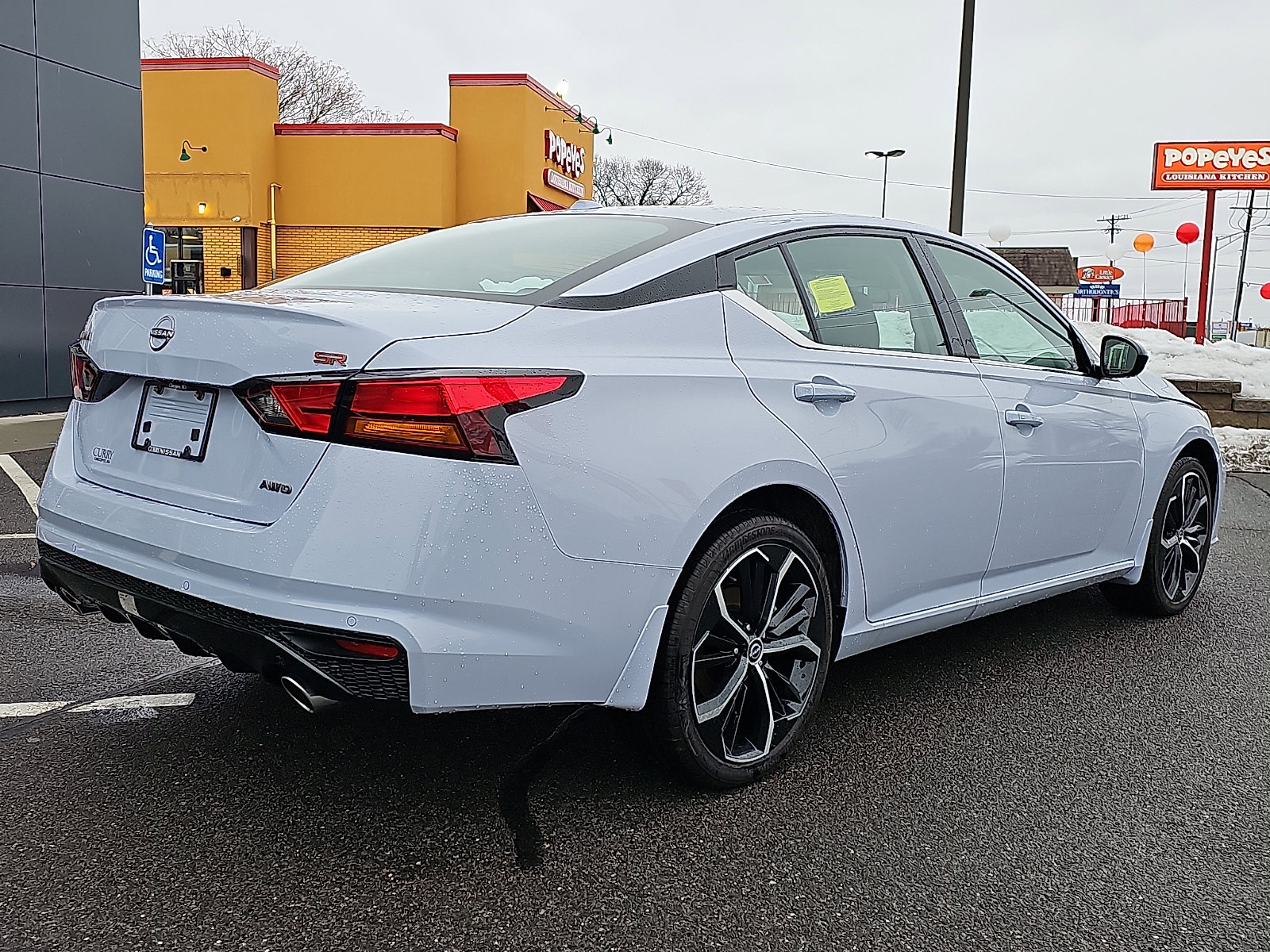 Used 2025 Nissan Altima 2.5 SR AWD/4WD image 6