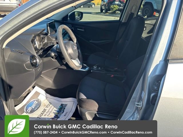 Used 2017 Toyota Yaris iA FWD image 11