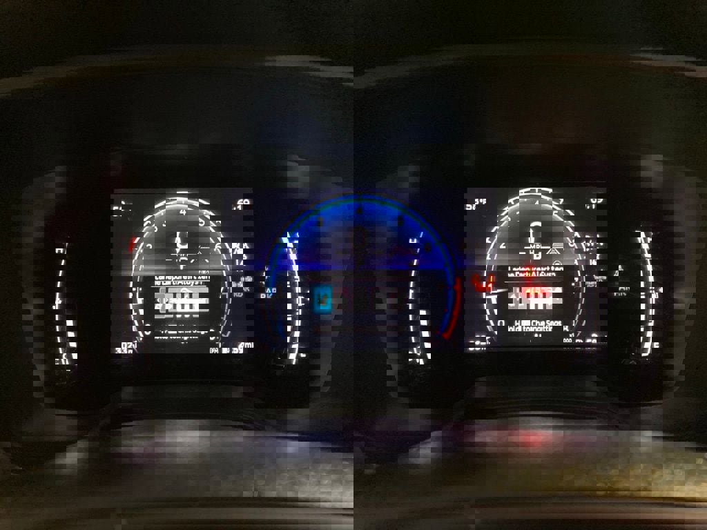 Used 2026 Toyota Corolla Cross L image 14