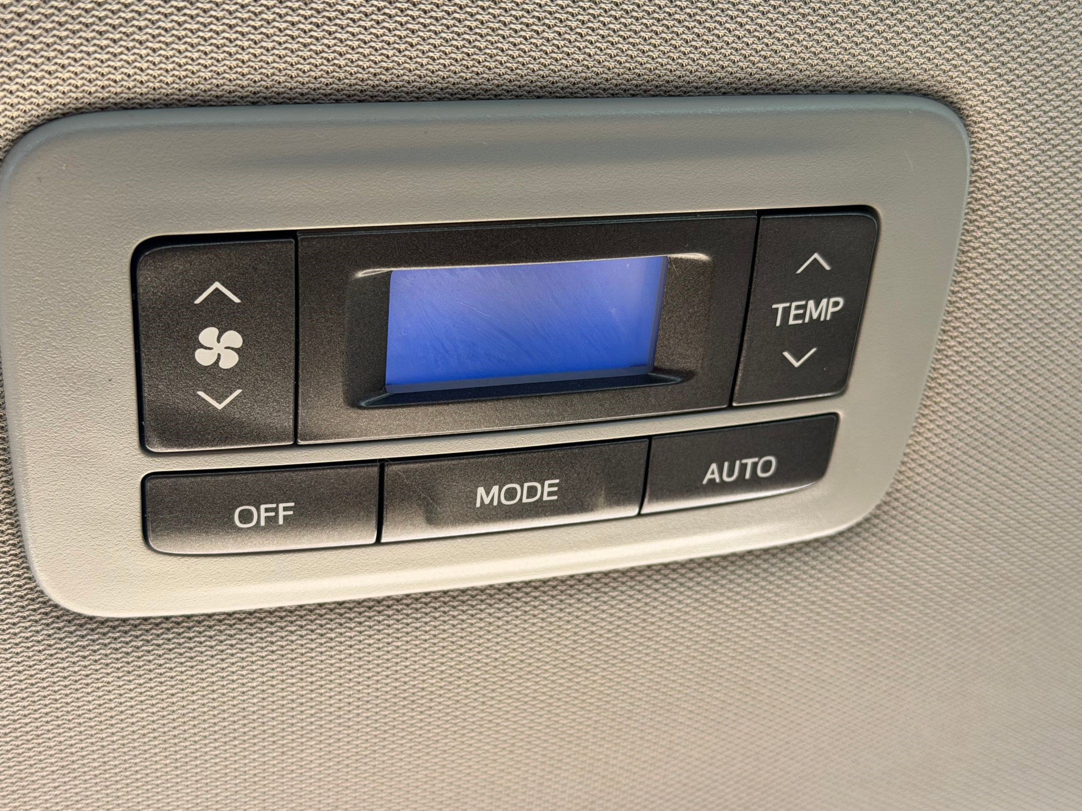 Used 2018 Toyota Sienna Limited Premium image 17