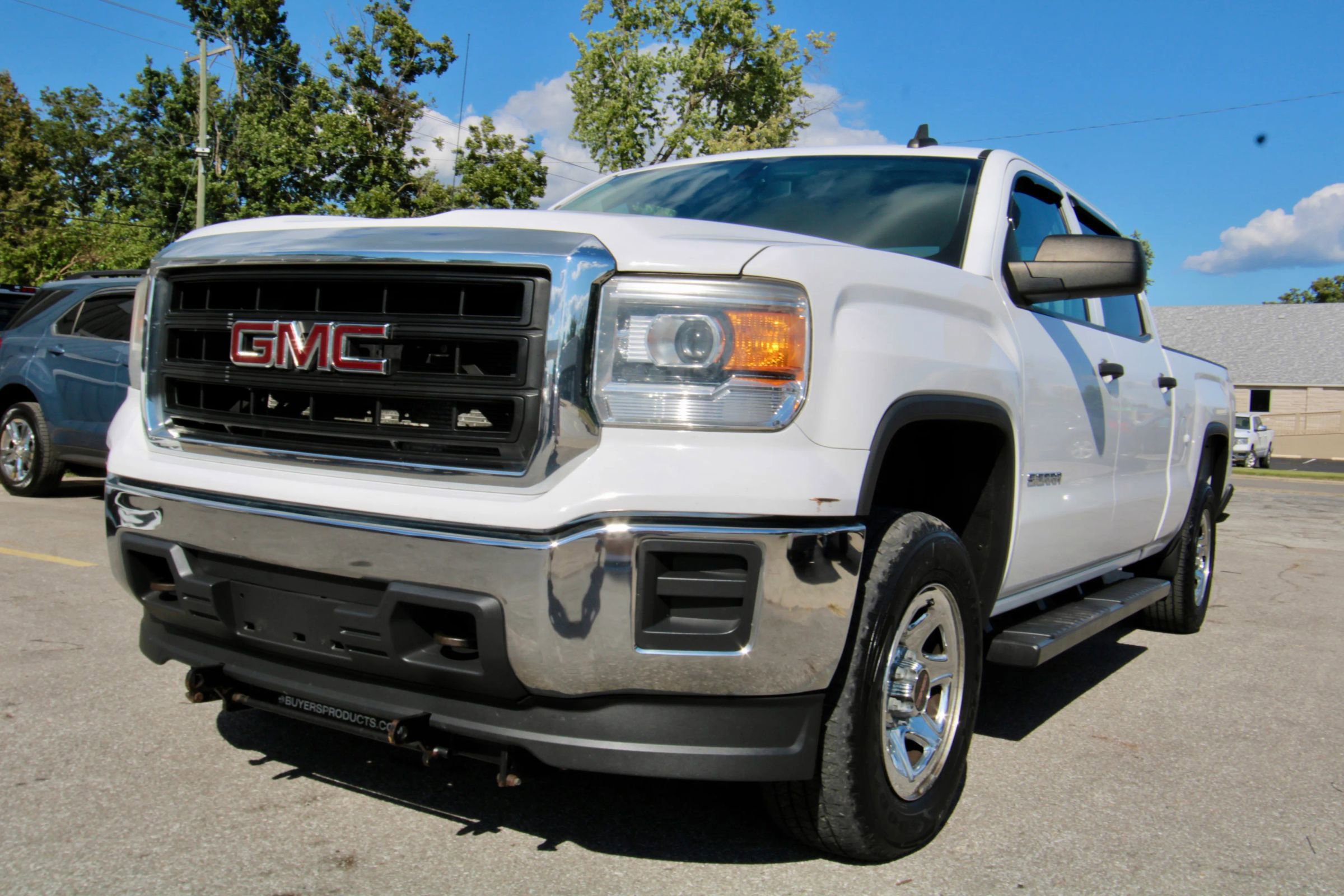 Used 2015 GMC Sierra 1500 4x4 Crew Cab image 1