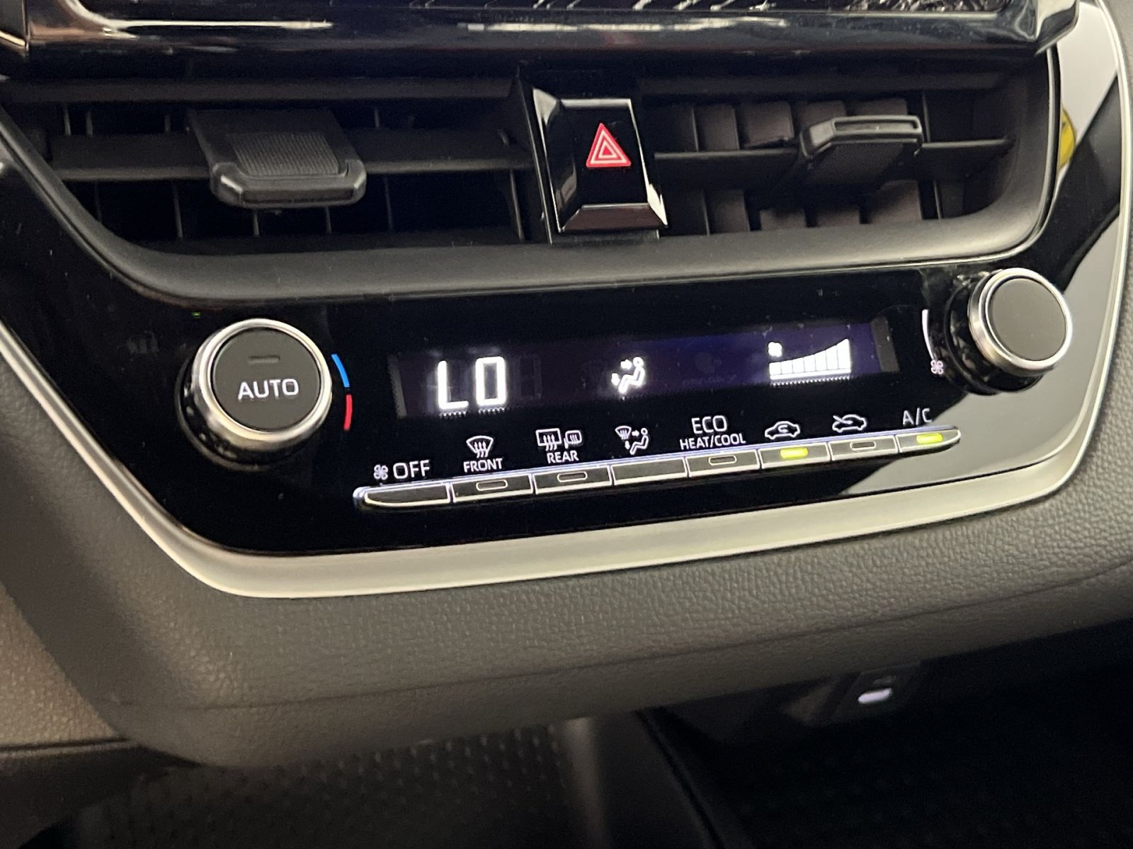 Used 2026 Toyota Corolla SE FWD image 20
