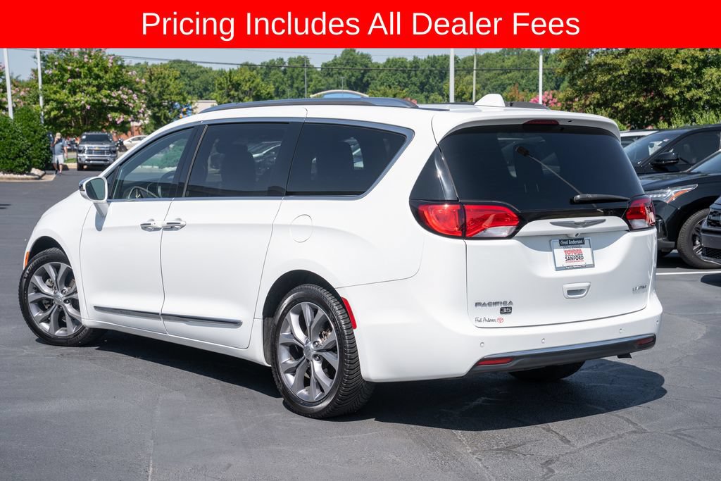Used 2020 Chrysler Pacifica Limited FWD image 3