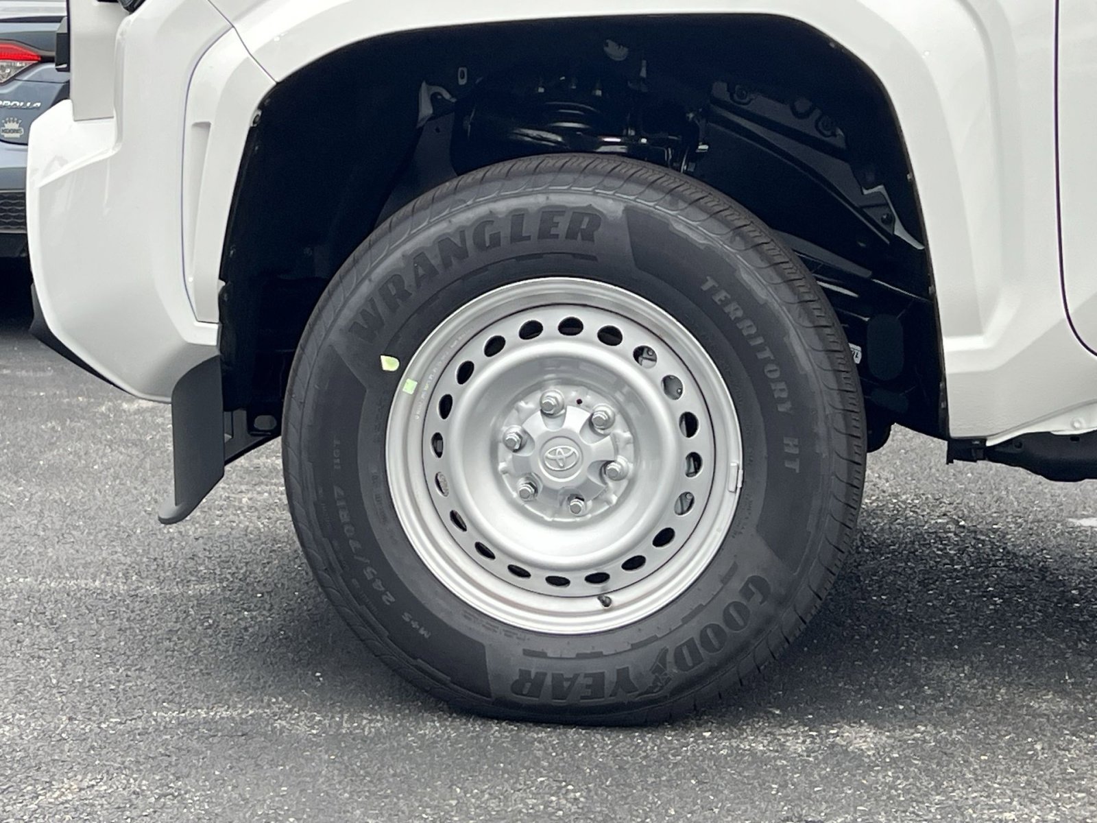 New 2025 Toyota Tacoma SR image 5