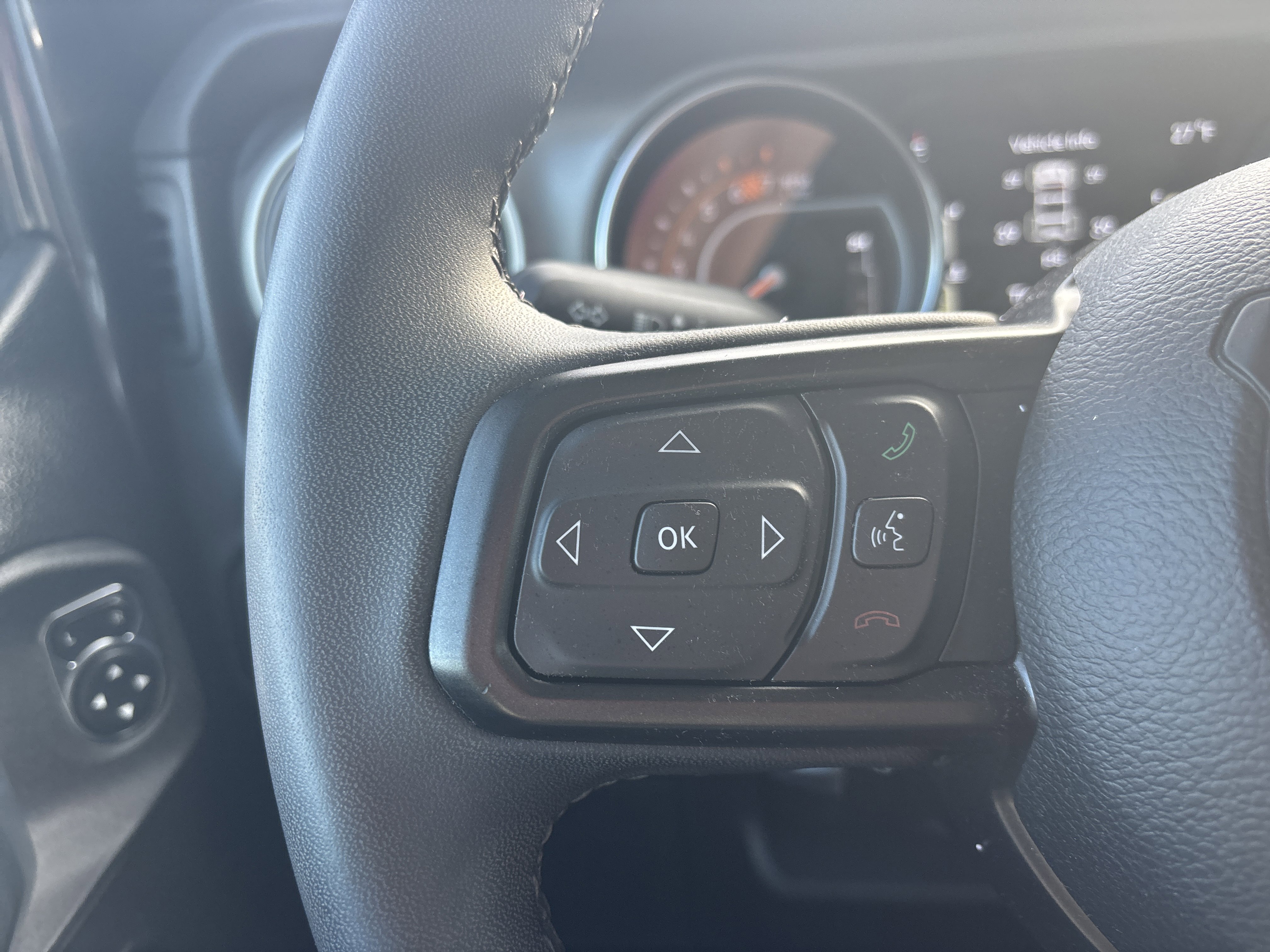 Used 2023 Jeep Wrangler Sport S image 27