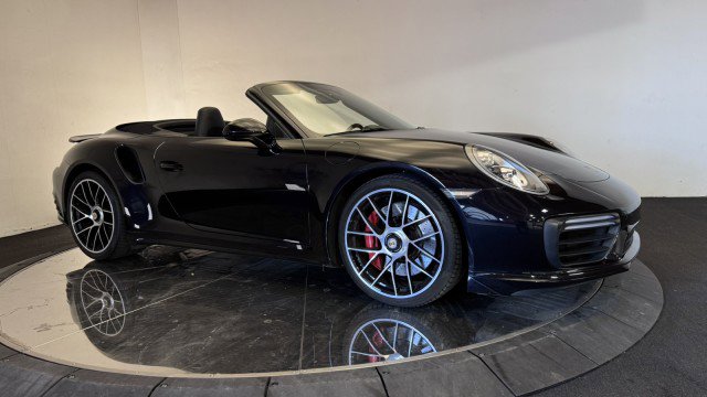 Used 2019 Porsche 911 Turbo image 21