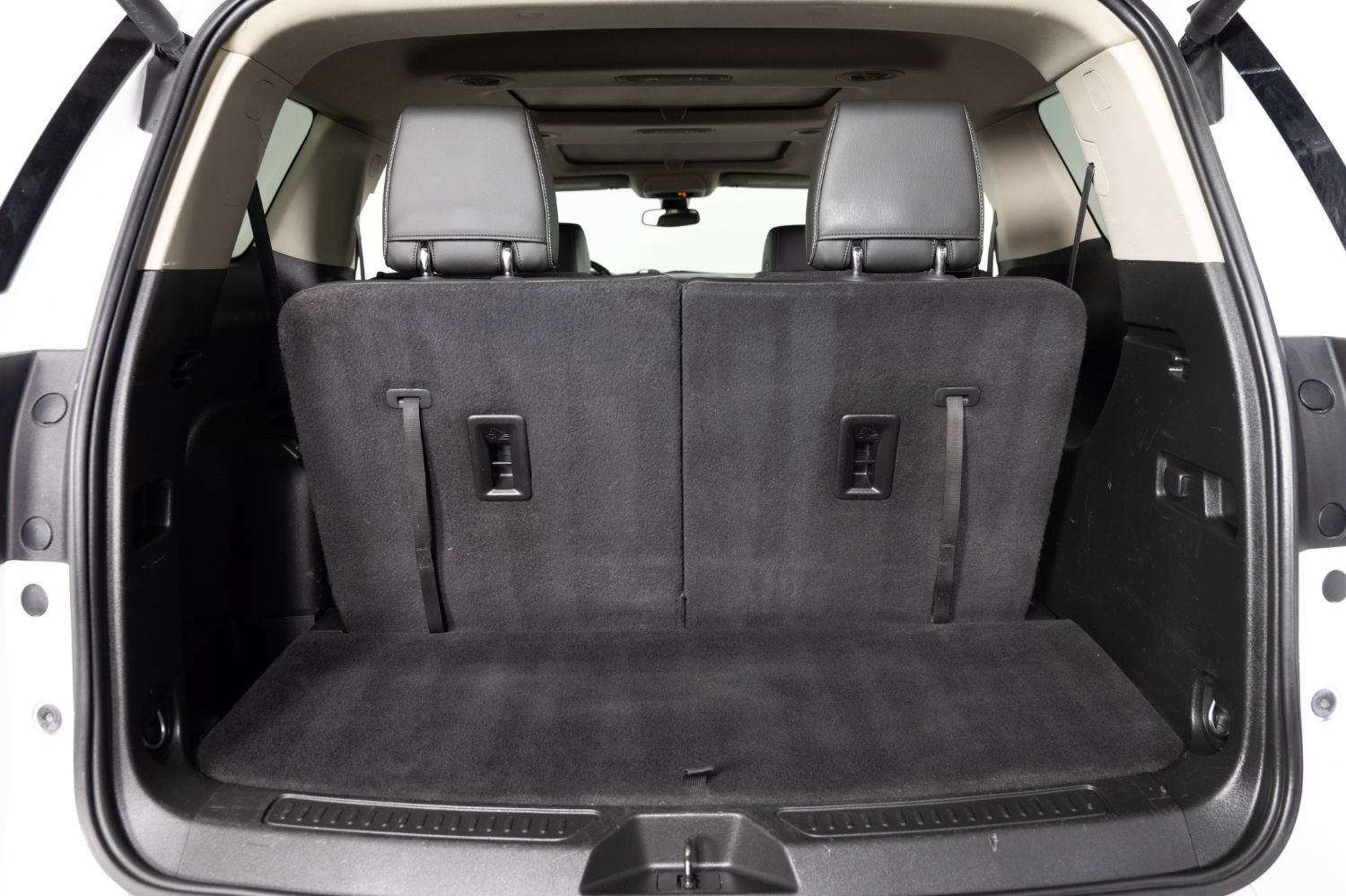 Used 2017 GMC Acadia Denali w/ Technology Package FWD image 21