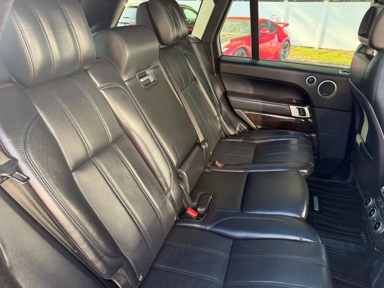 Used 2016 Land Rover Range Rover HSE image 43