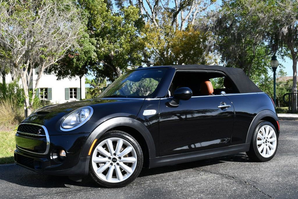 Used 2018 MINI Cooper S image 26
