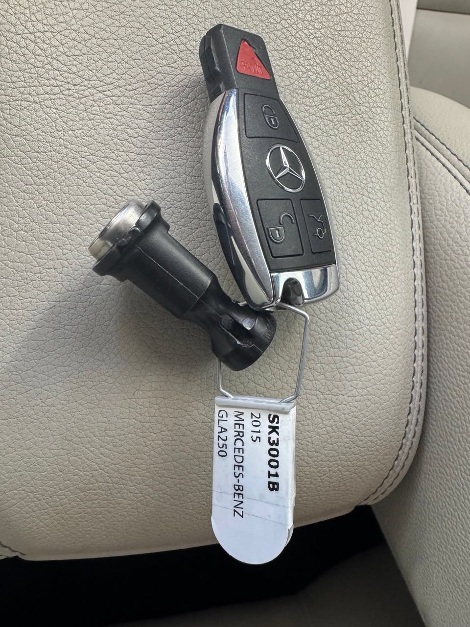 Used 2015 Mercedes-Benz GLA 250 4MATIC image 3