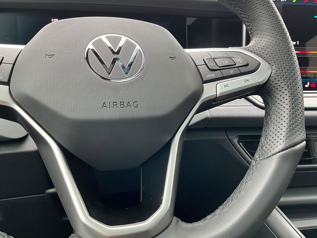 New 2026 Volkswagen Tiguan SE R-Line AWD/4WD image 19