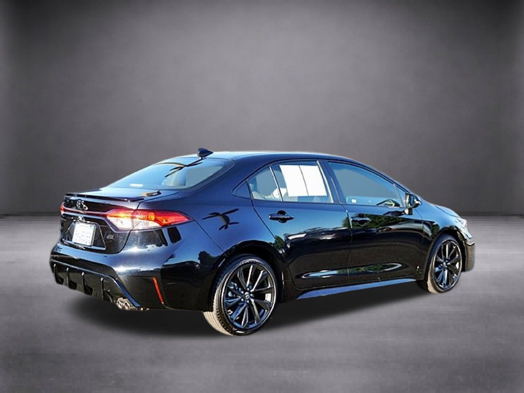 Used 2026 Toyota Corolla SE w/ SE Package FWD image 4
