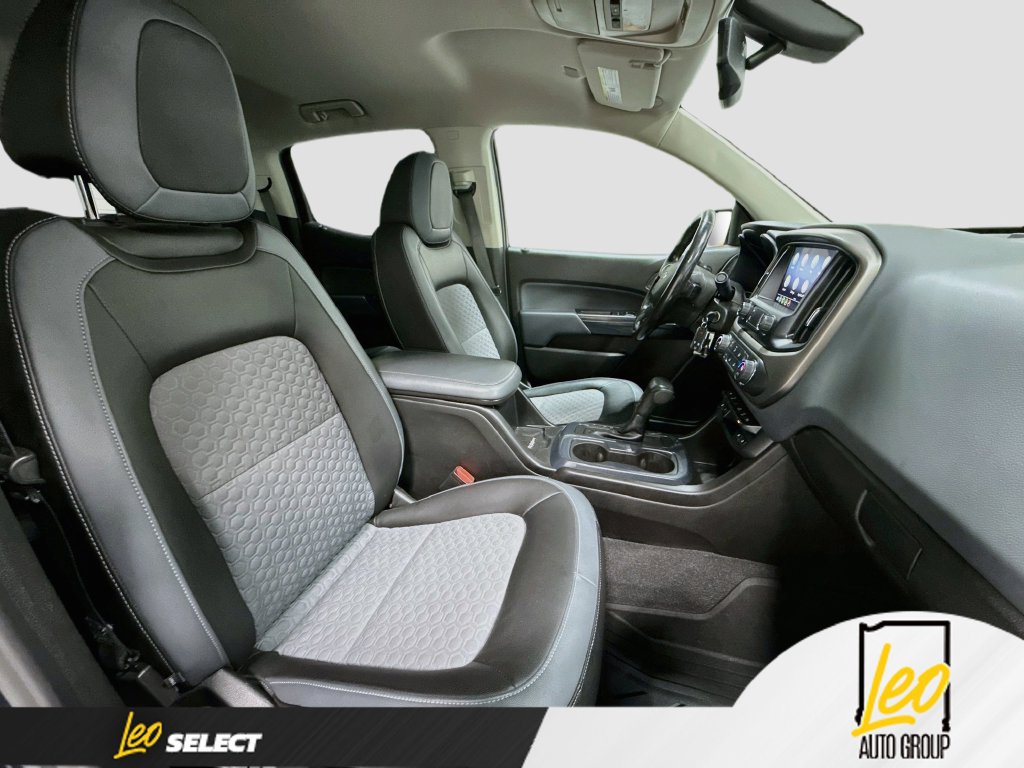 Used 2019 Chevrolet Colorado Z71 AWD/4WD image 31