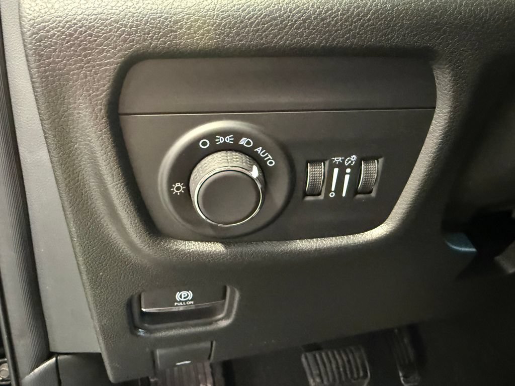 New 2026 Jeep Grand Cherokee Altitude AWD/4WD image 14