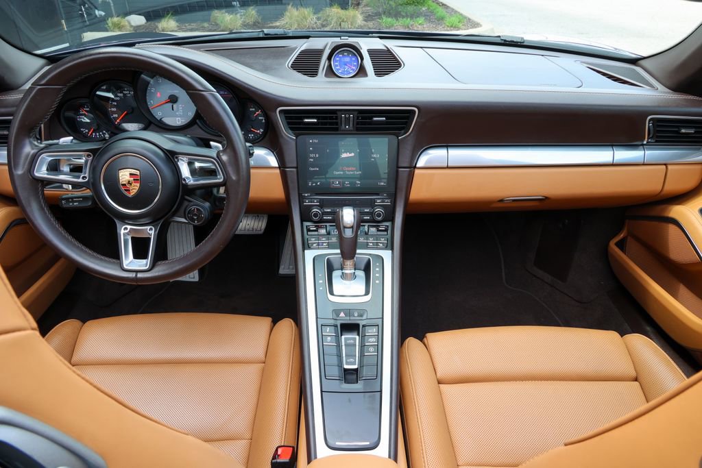 Certified 2017 Porsche 911 Targa 4S AWD/4WD image 34