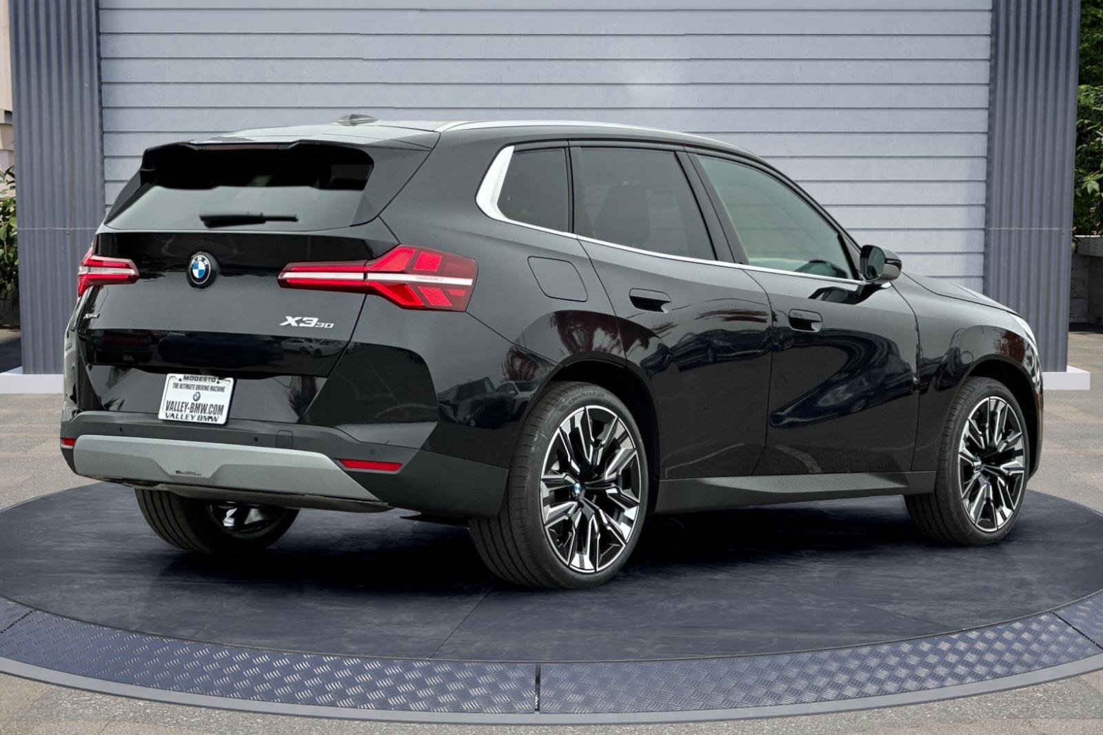 New 2026 BMW X3 xDrive30 w/ Convenience Package image 4